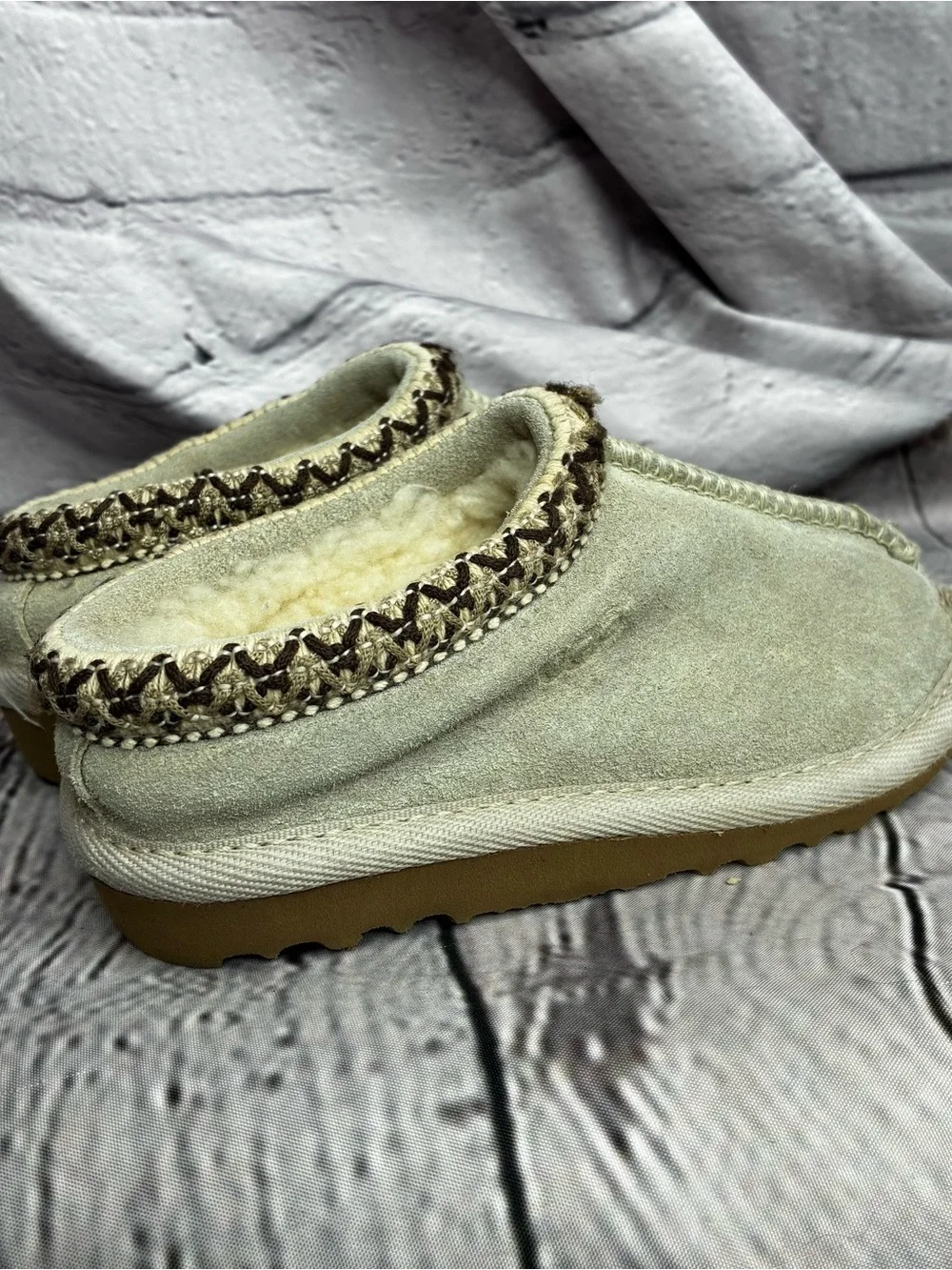 UGG Toddlers Tasman II‎ Light Beige Gray Suede Sheepskin Lined Clog Slipper Sz 8
